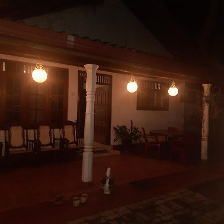 Triple One Villa Ahangama Extérieur photo